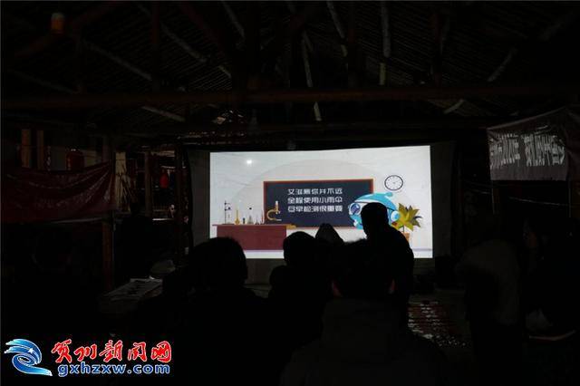 捧一罐野樱 第182页